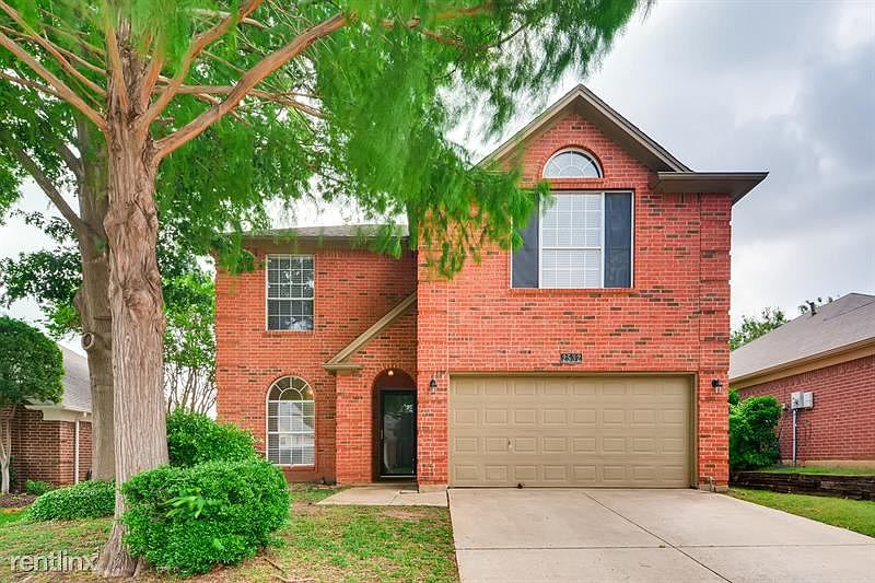 1st image of 2532 Forestwood Dr