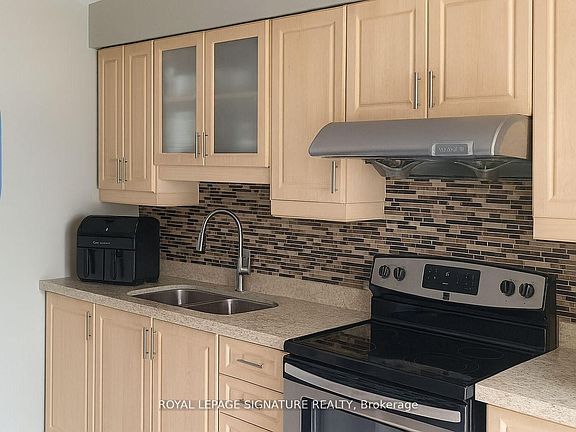 3rd image of 44 Parker Cres