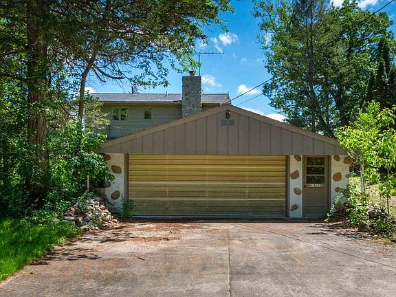 2 Car Garage