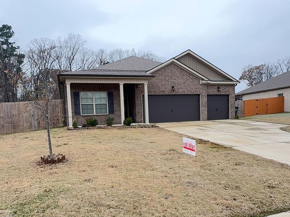 1st image of 380 Lilly Dr