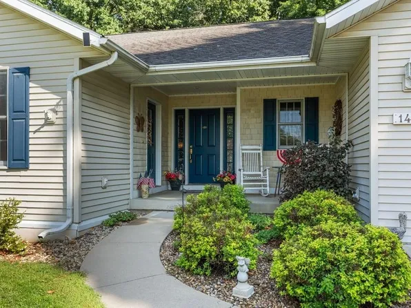 1417 Ridgeview Dr, Reedsburg, WI 53959