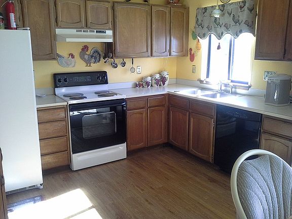 self cleaning oven/ stove 