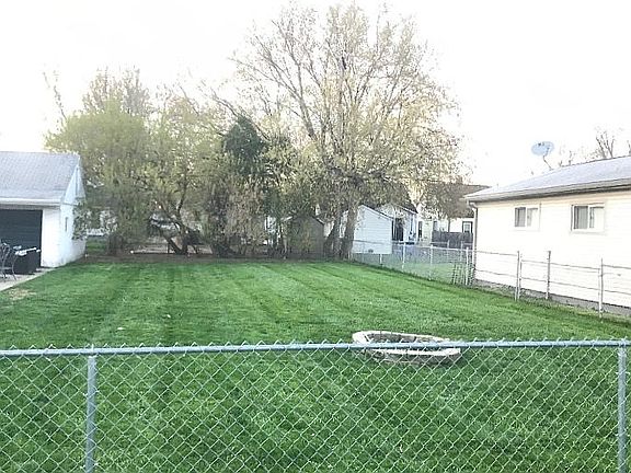 2nd image of 17639 Tennyson St