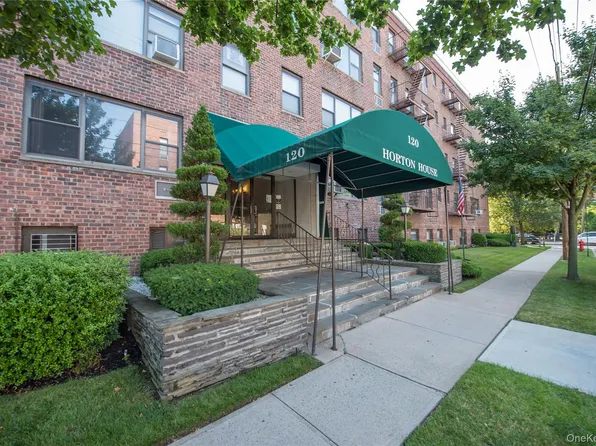 120 Horton Highway #A1, Mineola, NY 11501