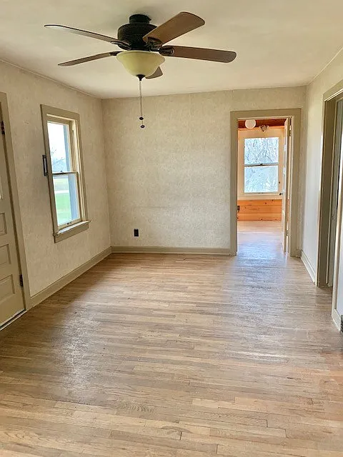 Two Bedroom House- Pleasant Hill — Photo 2