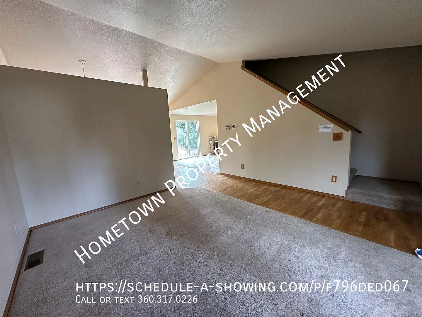 3 Bed / 3 Bath in Emerald Hills - Available NOW! — Photo 2