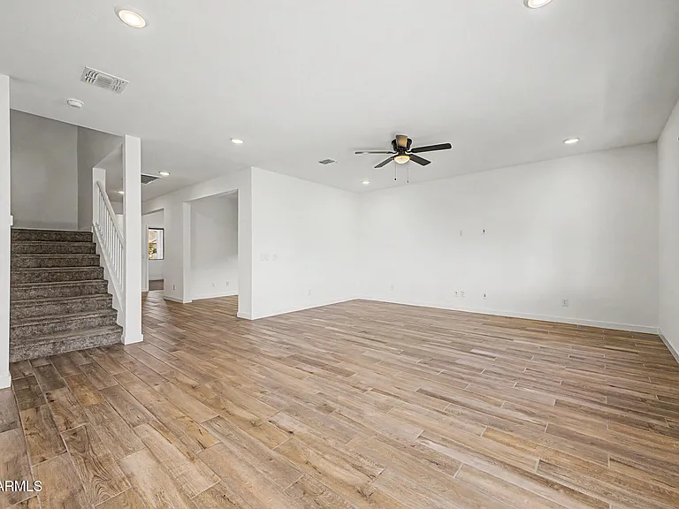 17057 W Molly Ln — Photo 12