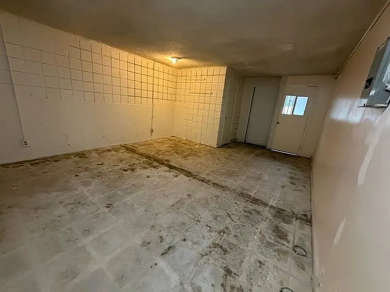 721 New Depot St #1 — Photo 16