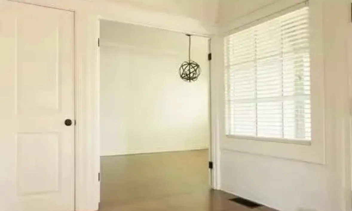 322 Lexington Ave — Photo 1