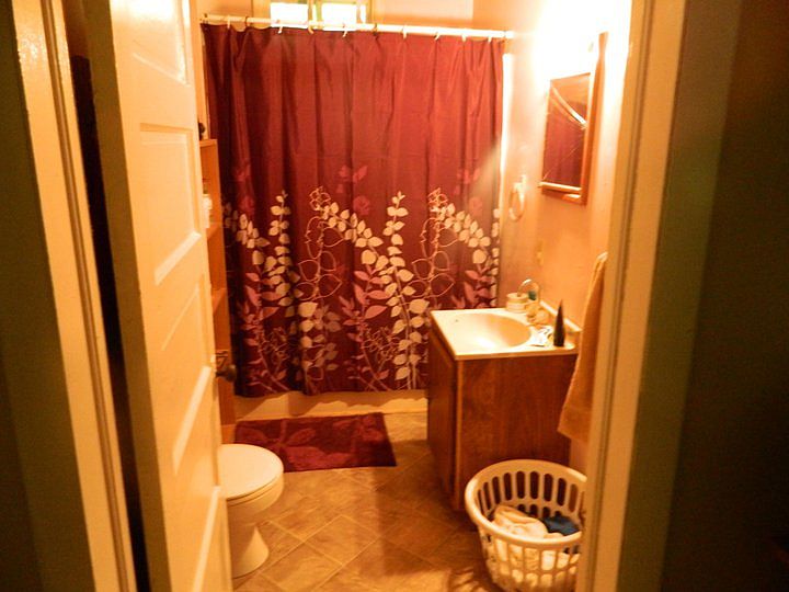 2nd image of 25 James St #1