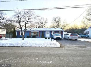 8005 Woodholme Cir, Pasadena, MD 21122