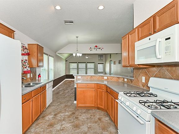 3rd image of 3339 Cabin Wood Way