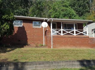 930 Circle Dr, Dunbar, WV 25064