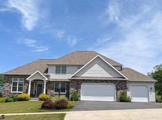 175 Meadowsweet Dr, State College, PA 16801
