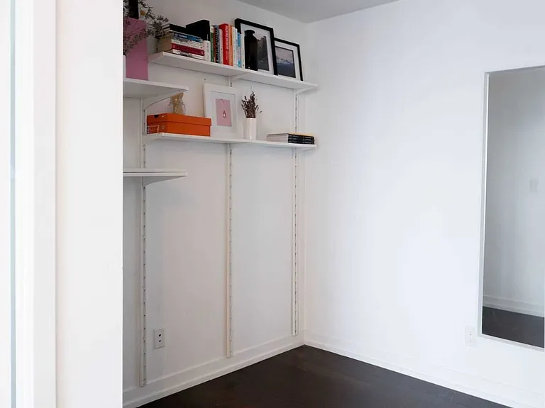 21 Widmer St #2906 — Photo 9