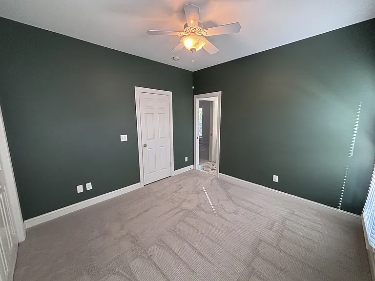 420 Lake Forest Dr SE — Photo 18