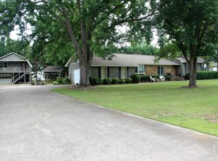 1304 Douglas St, Albertville, AL 35951