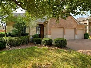 4 bed, 3.5 bath, 3147 sqft, $3,295 — Photo 4