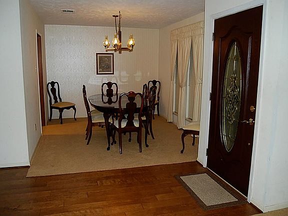 5th image of 2114 Poplar Park Dr