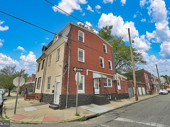 4th image of 837 E Woodlawn Ave
