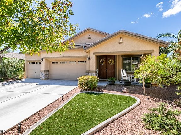3rd image of 8105 Devils Canyon St