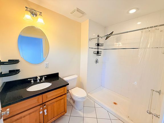 4th image of 83 Fairmount Ave Unit 7
