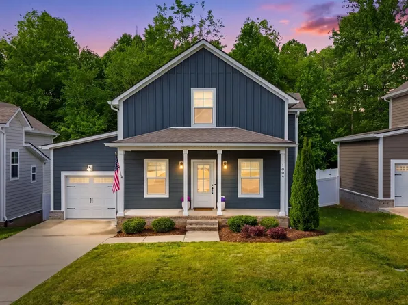 1004 Sycamore Rdg E, Burns, TN 37029