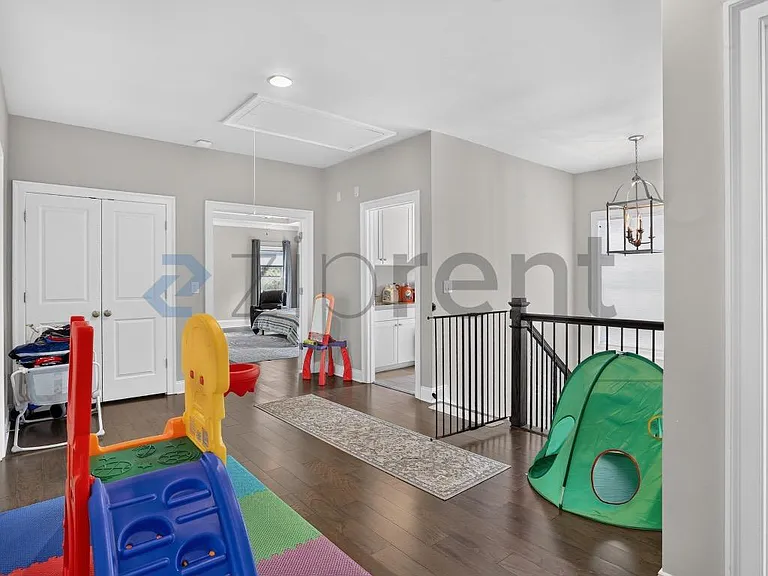 2408 Ellard Ter SE — Photo 28