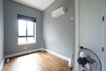 Rented by Rennit Inc.