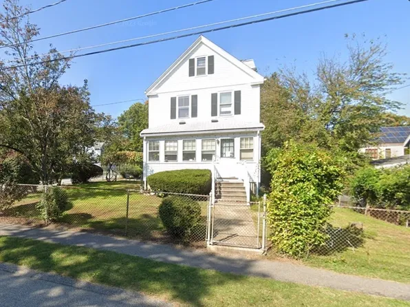 11 Greenough St, Needham, MA 02494