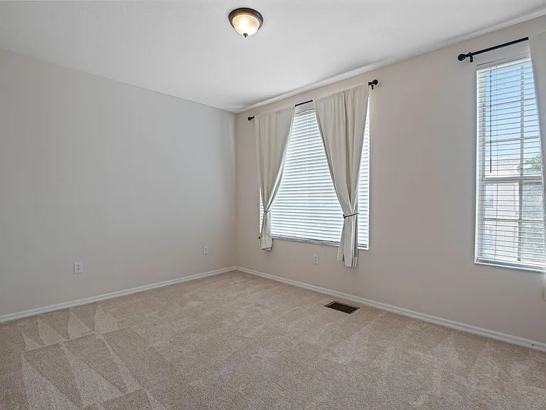 3168 Bayshore Oaks Dr — Photo 24