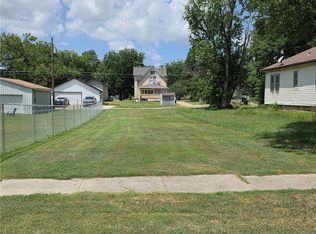 409 S 9th St, Independence, KS 67301
