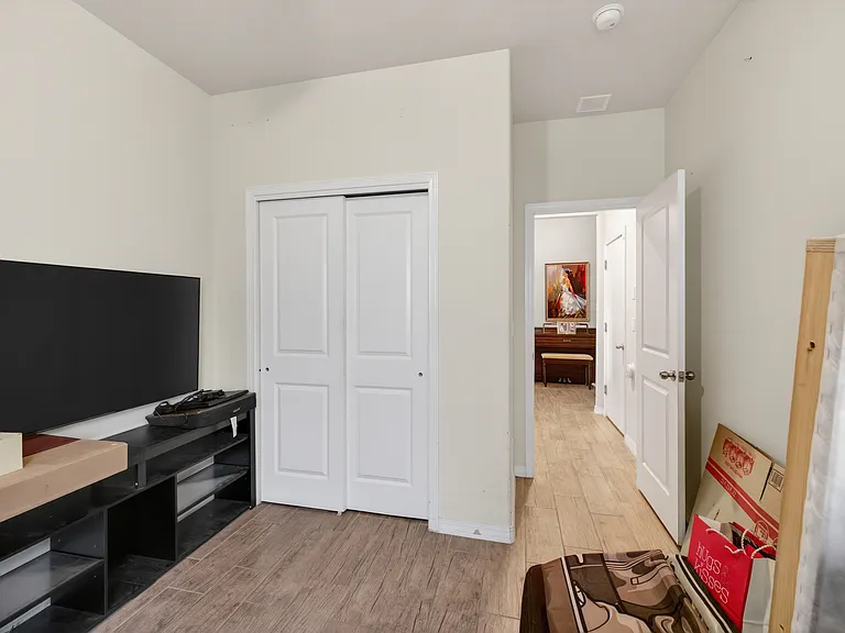 930 Bicknor Pl — Photo 13