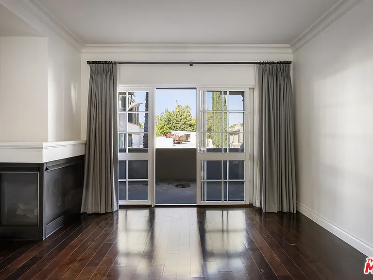 851 N San Vicente Blvd #102 — Photo 14