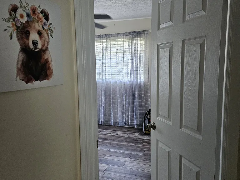 SE Albatross Ave — Photo 8