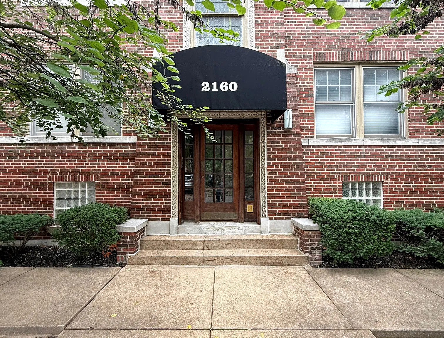 1 bed, 850 sqft, $1,195 — Photo 3