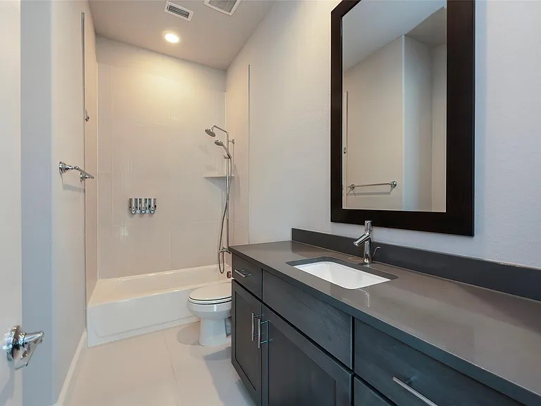 700 Wooster Ln — Photo 10