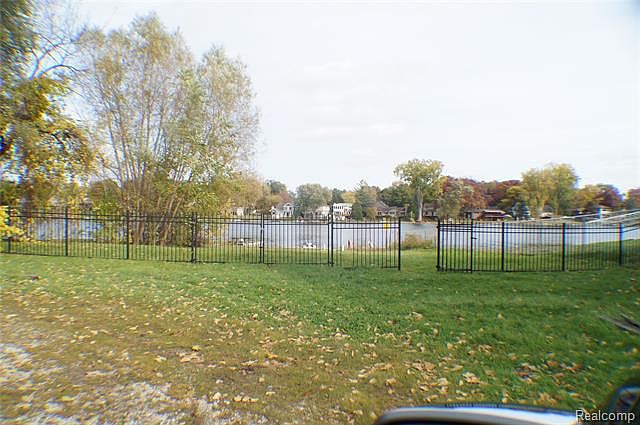 1st image of 24137 Tallman Ave