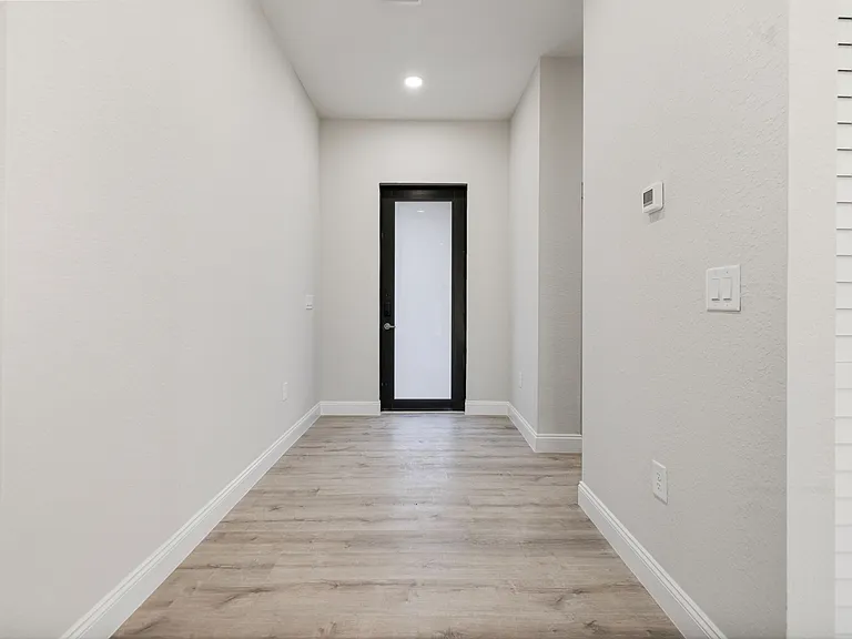 232 Fowler Ave S — Photo 21
