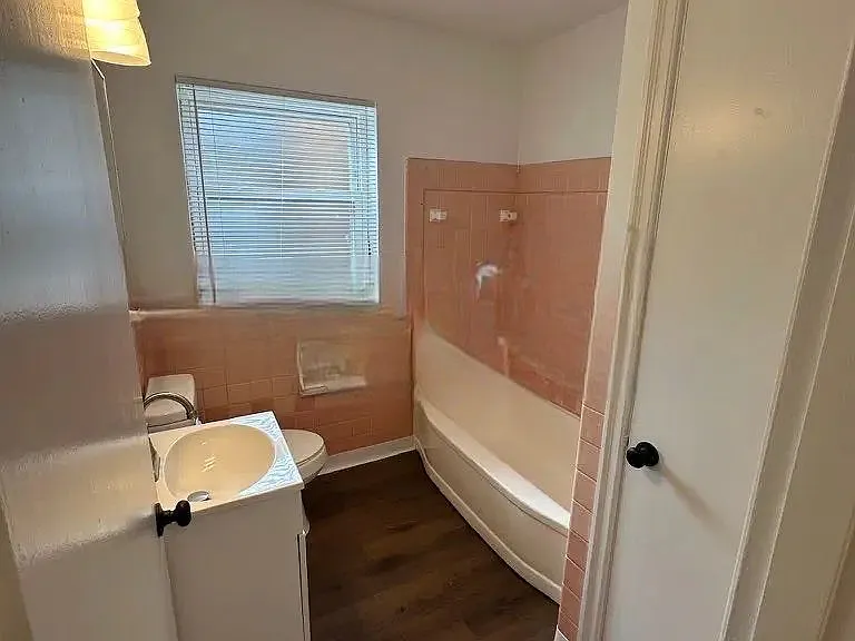 1649 Anita Pl #2 — Photo 5