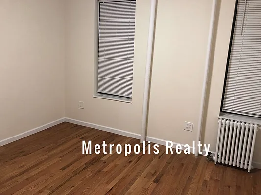 Rented by Metropolis International Realty Inc. | media 28