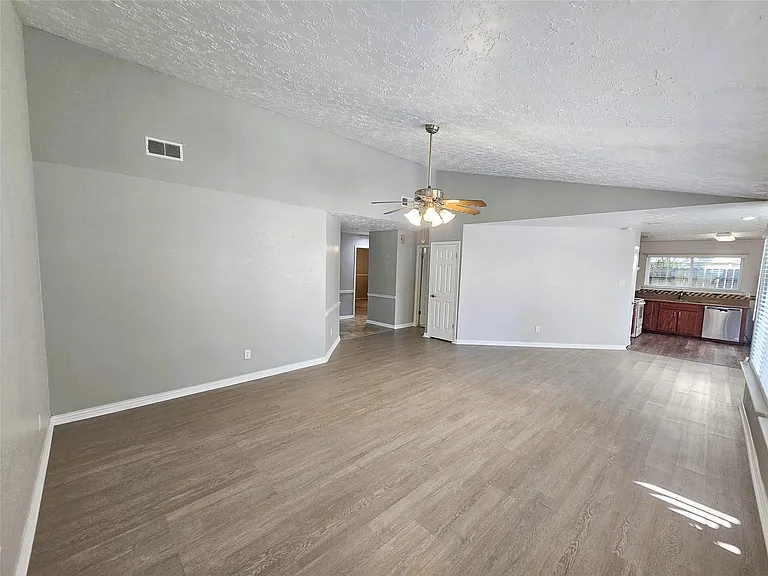 23915 Tayloe House Ln — Photo 5