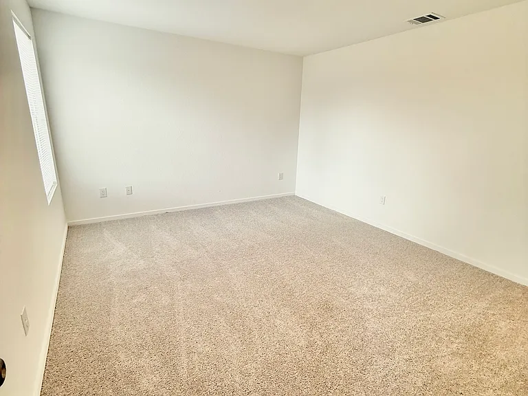 20910 Sumac Grv — Photo 12