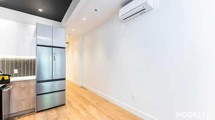 Rented by Nooklyn NYC LLC | media 26