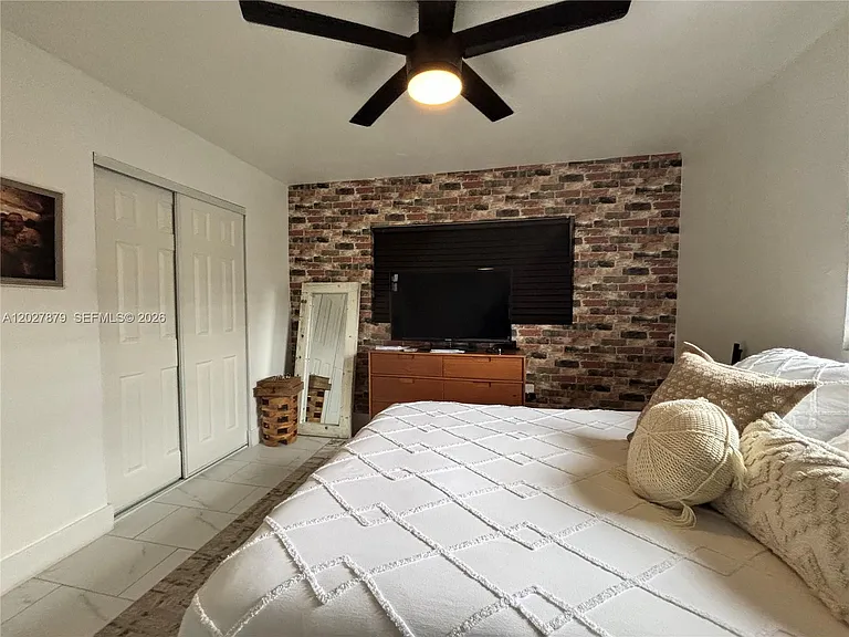 3240 SW 66th Ter — Photo 14
