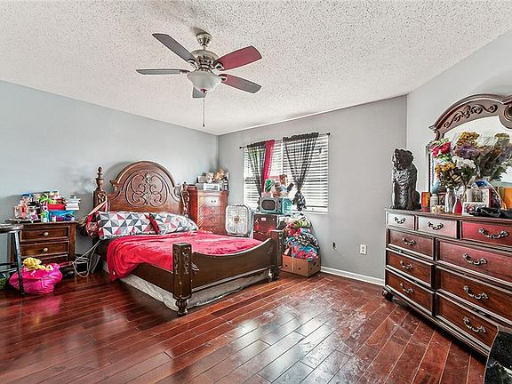 4th image of 7024 Northgate Dr
