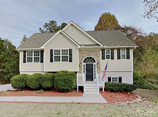 310 Rosewood Ln, Carrollton, GA 30116