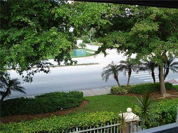 2nd image of 6001 NW 114th Ct APT 129