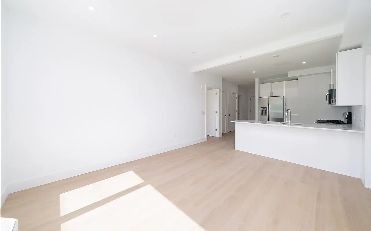 2 bed, 966 sqft, $3,250 — Photo 4