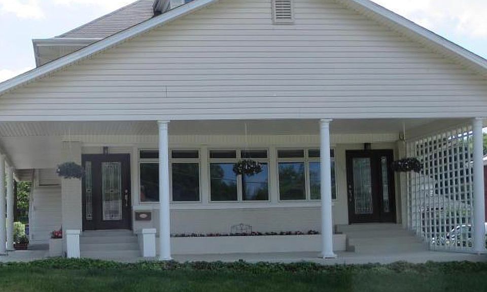 1st image of 810 N Jefferson Ave